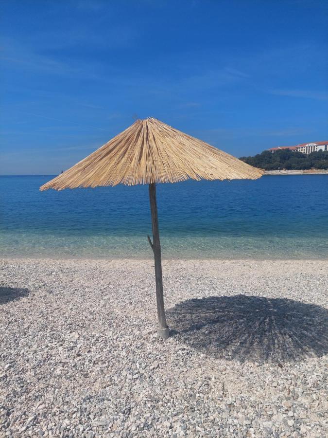 Near The Beach Pula Luaran gambar